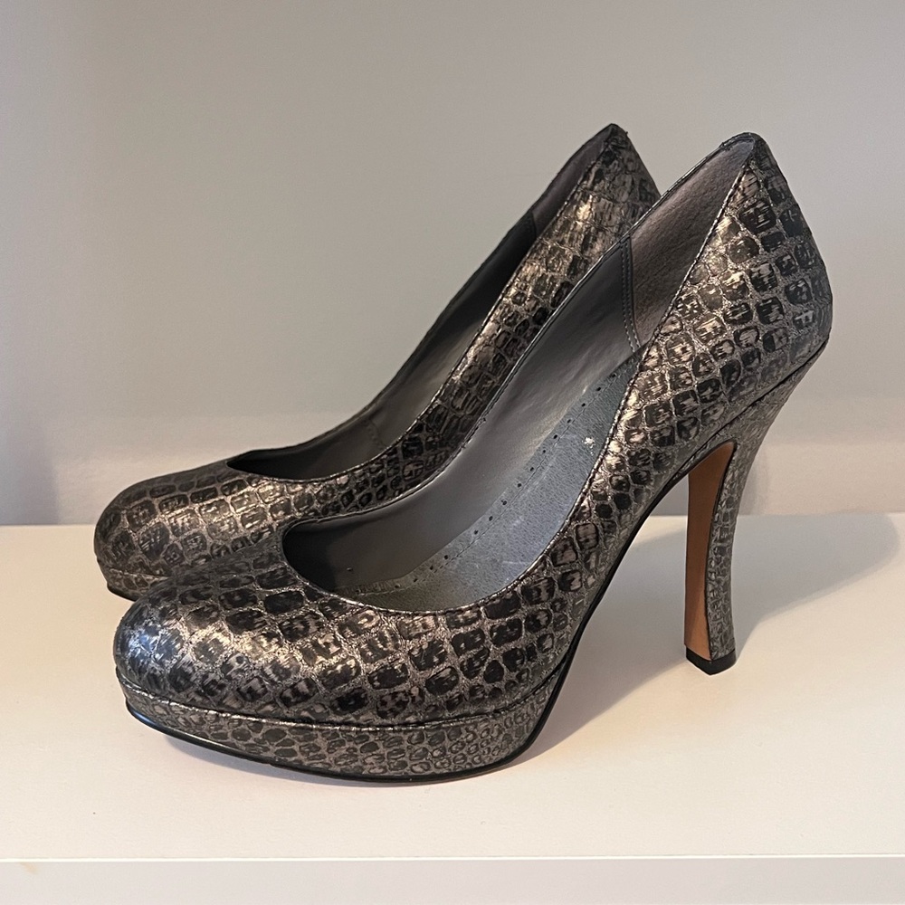 Leather heels